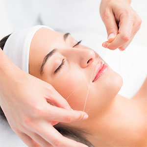 Serviço Jaqueline Rebêllo - Depilação com fio egípcio - linha